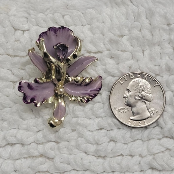 ❤️Amethyst purple & gold tone Brooch pin - Picture 2 of 3